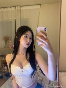 某博yyds 白色大赛-孑然资源网